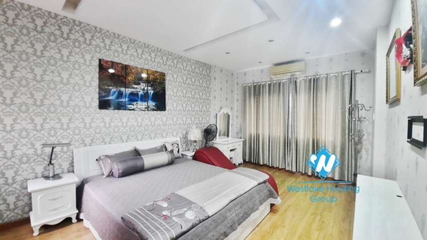5 bedroom house for rent in Long Bien
